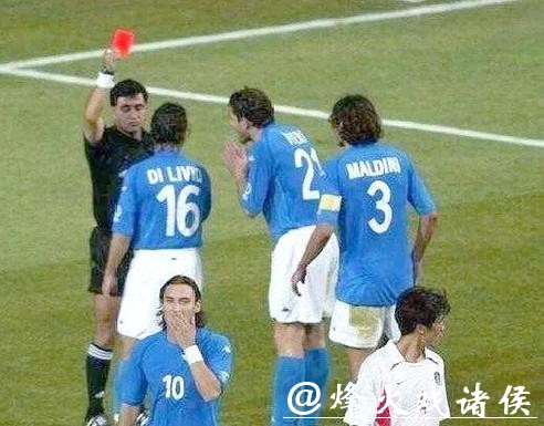 世界杯比分背后的裁判判罚争议